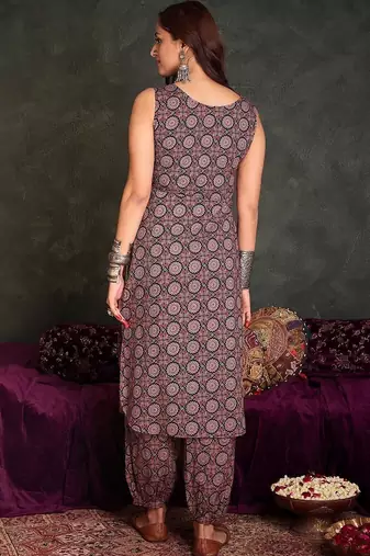 Women Ethnic Motifs Printed Cotton Kurta with Patiala