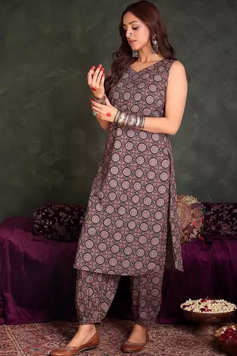Women Ethnic Motifs Printed Cotton Kurta with Patiala