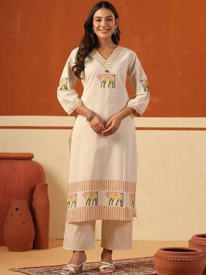 Women Ethnic Motifs Printed Thread Work Cotton Kurta with Trousers 1