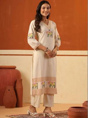 Women Ethnic Motifs Printed Thread Work Cotton Kurta with Trousers 2