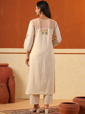 Women Ethnic Motifs Printed Thread Work Cotton Kurta with Trousers 3