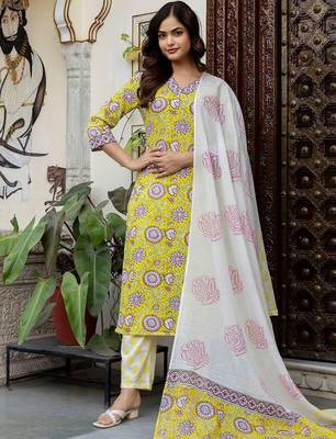 Women Floral Printed Cotton Kurta with Trousers & With Dupatta 1