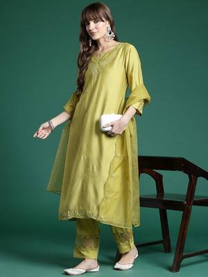 Ethnic Motifs Embroidered Sequinned Liva Kurta With Trousers & Dupatta 1