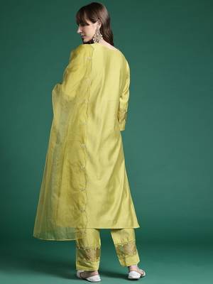 Ethnic Motifs Embroidered Sequinned Liva Kurta With Trousers & Dupatta 6