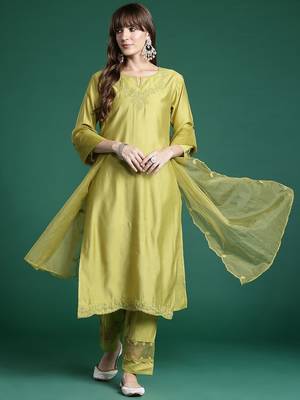 Ethnic Motifs Embroidered Sequinned Liva Kurta With Trousers & Dupatta 7