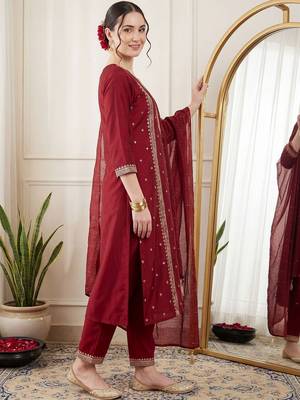Women Ethnic Motifs Embroidered Sequinned Kurta with Trousers & With Dupatta 3