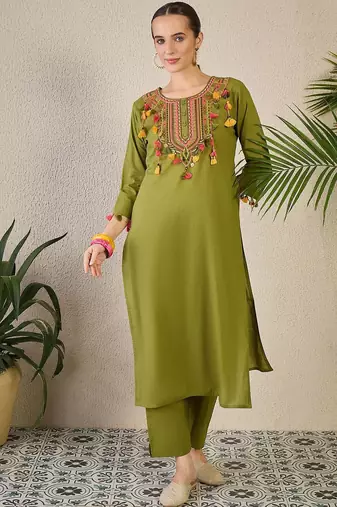 Women Set Green Embroidered Straight Co-Ords