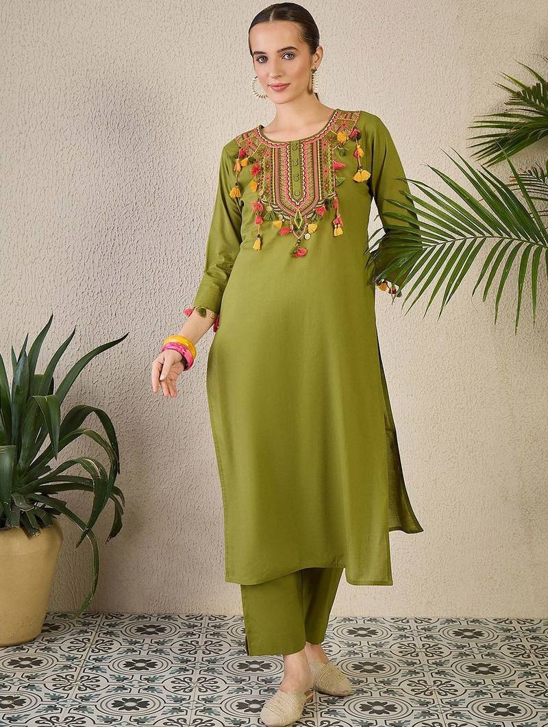 Women Set Green Embroidered Straight Co-Ords