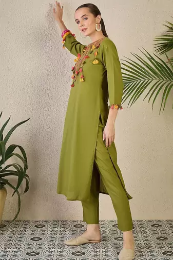 Women Set Green Embroidered Straight Co-Ords