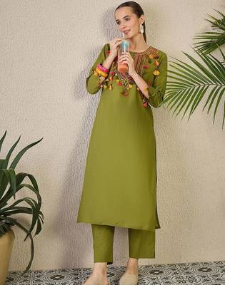 Women Set Green Embroidered Straight Co-Ords 6