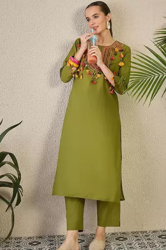 Women Set Green Embroidered Straight Co-Ords