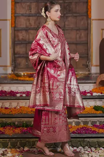 Women Solid Woven Design Kurta with Trousers & With Dupatta