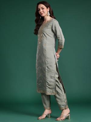 Women Ethnic Motifs Embroidered Kurta with Trousers & With Dupatta 6