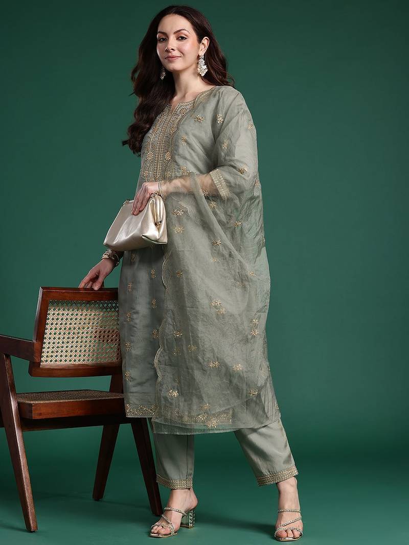 Women Ethnic Motifs Embroidered Kurta with Trousers & With Dupatta