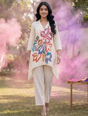 Floral Printed Shirt Collar A-Line Cotton Kurta With Trousers 1