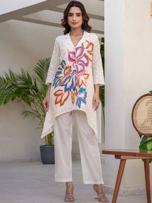 Floral Printed Shirt Collar A-Line Cotton Kurta With Trousers 2