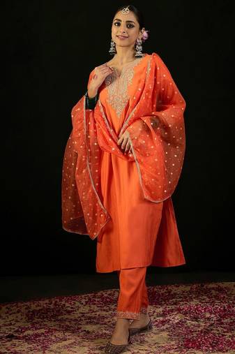 Paisley Yoke Design Liva Straight Republic Day Kurta With Trousers & Dupatta