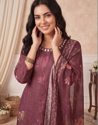 Women Floral Printed Linen Kurta with Trousers & With Dupatta 2