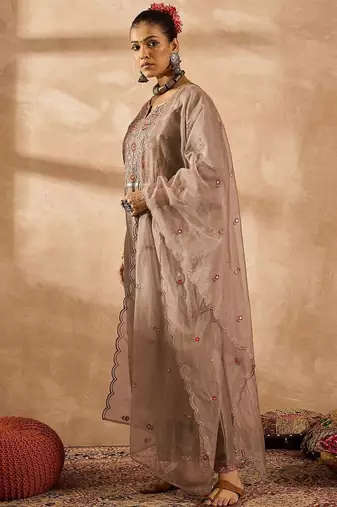 Women Ethnic Motifs Embroidered Thread Work Kurta with Trousers & With Dupatta