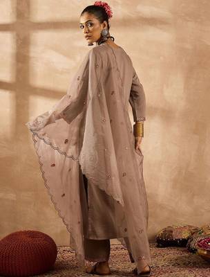 Women Ethnic Motifs Embroidered Thread Work Kurta with Trousers & With Dupatta 5