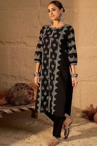 Ethnic Motifs Printed Cotton Straight Kurta With Trousers