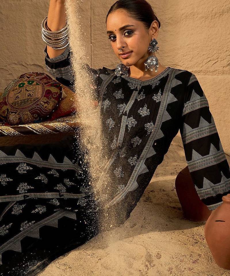 Ethnic Motifs Printed Cotton Straight Kurta With Trousers