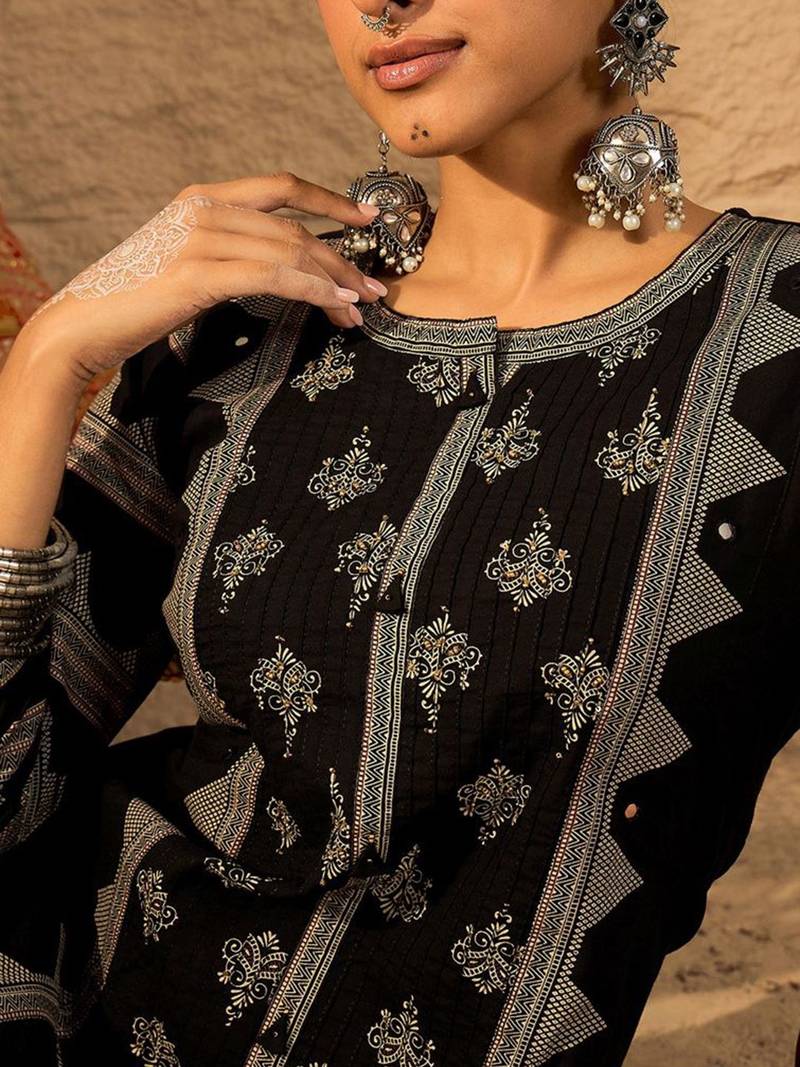 Ethnic Motifs Printed Cotton Straight Kurta With Trousers