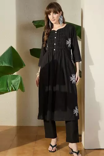 Women Embroidered Thread Work Cotton Kurta with Trousers