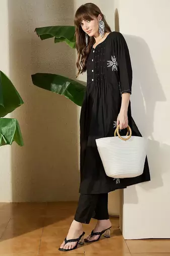 Women Embroidered Thread Work Cotton Kurta with Trousers