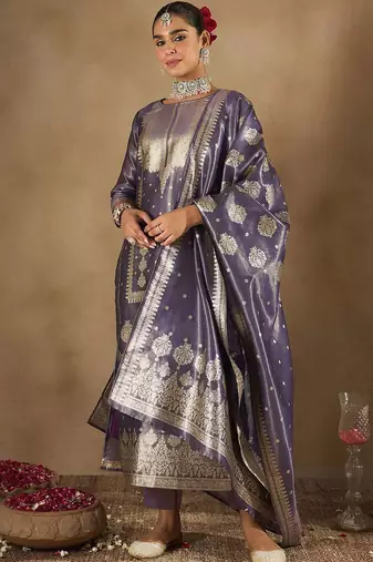 Women Ethnic Motifs Kurta with Trousers & Dupatta