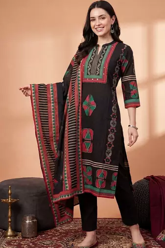 Women Ethnic Motifs Printed Cotton Kurta with Trousers & With Dupatta