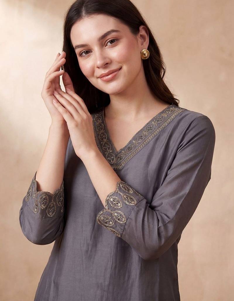 Women Ethnic Motifs Embroidered Kurta with Trousers & With Dupatta