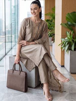 Women Thread Work Kurta with Trousers & With Dupatta 2