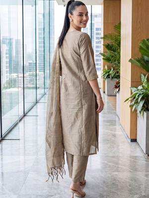 Women Thread Work Kurta with Trousers & With Dupatta 6