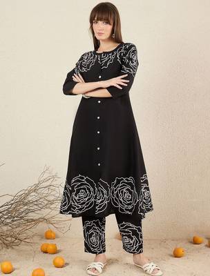 Women Floral Print Cotton Kurta Sets 2