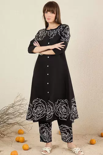 Women Floral Print Cotton Kurta Sets
