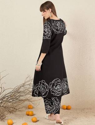 Women Floral Print Cotton Kurta Sets 4
