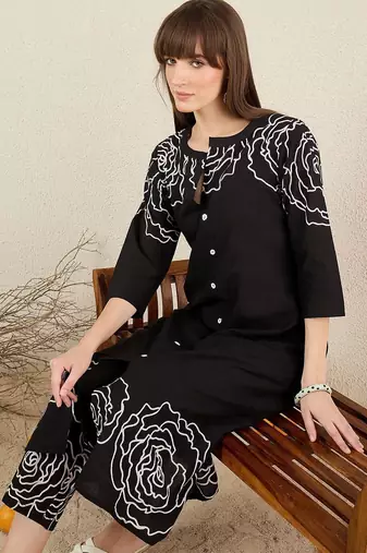 Women Floral Print Cotton Kurta Sets