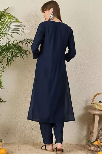 Ethnic Motifs Embroidered Straight Kurta With Trouser
