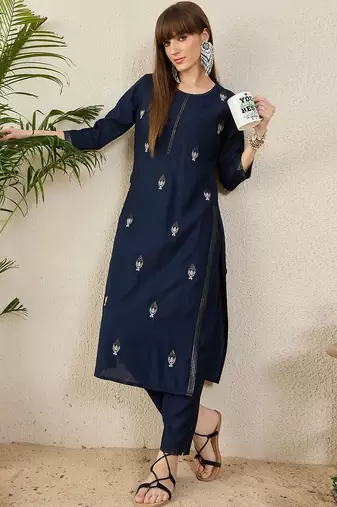 Ethnic Motifs Embroidered Straight Kurta With Trouser