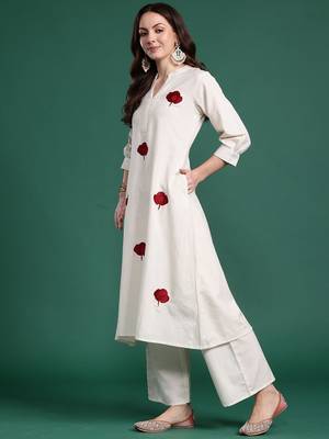 Floral Embroidered Thread Work Cotton Kurta with Palazzos 4