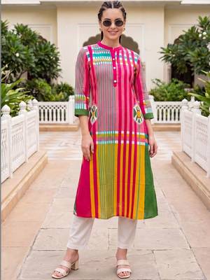 Women Striped Cotton Kurta with Trousers 1