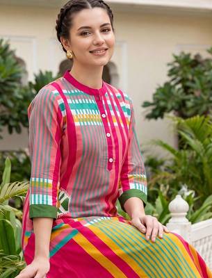Women Striped Cotton Kurta with Trousers 2