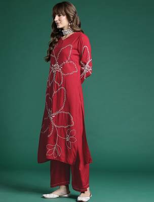 Floral Embroidered Thread Work Kurta with Palazzos 5