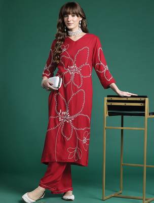 Floral Embroidered Thread Work Kurta with Palazzos 7