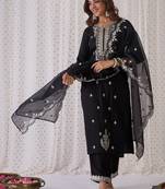 Women Ethnic Motifs Embroidered Kurta with Trousers & With Dupatta