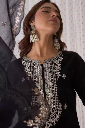 Women Ethnic Motifs Embroidered Kurta with Trousers & With Dupatta