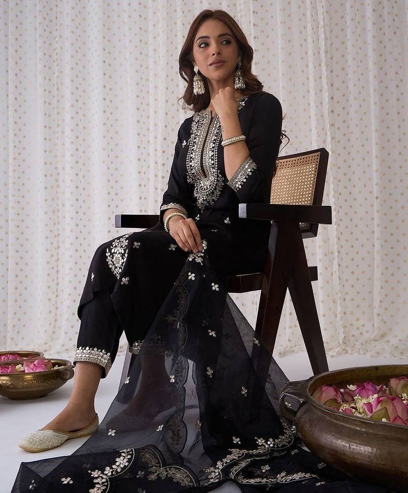 Women Ethnic Motifs Embroidered Kurta with Trousers & With Dupatta