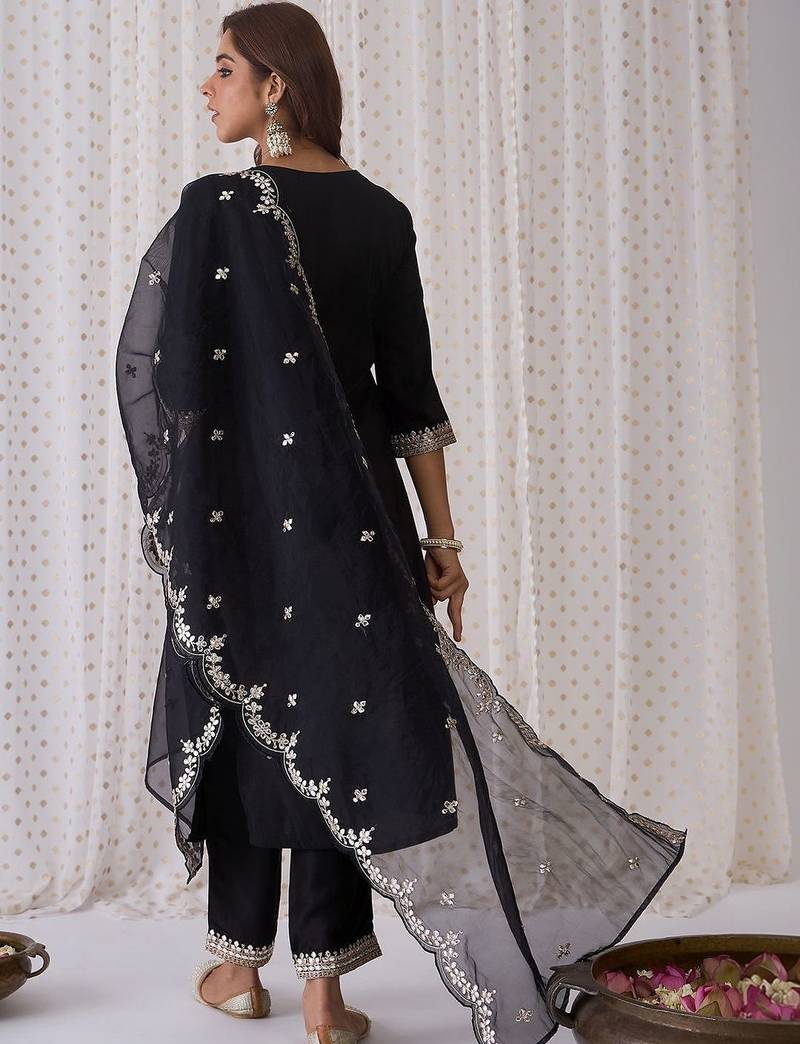 Women Ethnic Motifs Embroidered Kurta with Trousers & With Dupatta