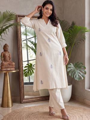 Women Ethnic Motifs Embroidered Thread Work Cotton Kurta With Palazzos 1